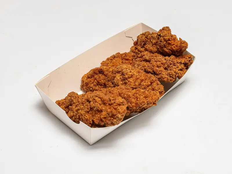 Lyxnuggets – stora krispiga nuggets på en bricka